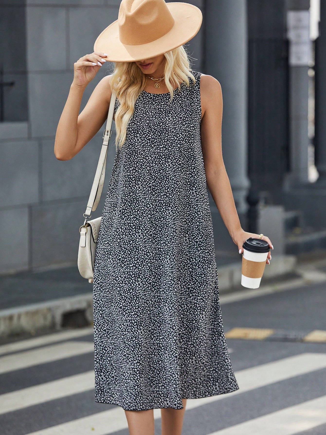 Vestido Feminino Longo sem mangas e com bolso Sarah