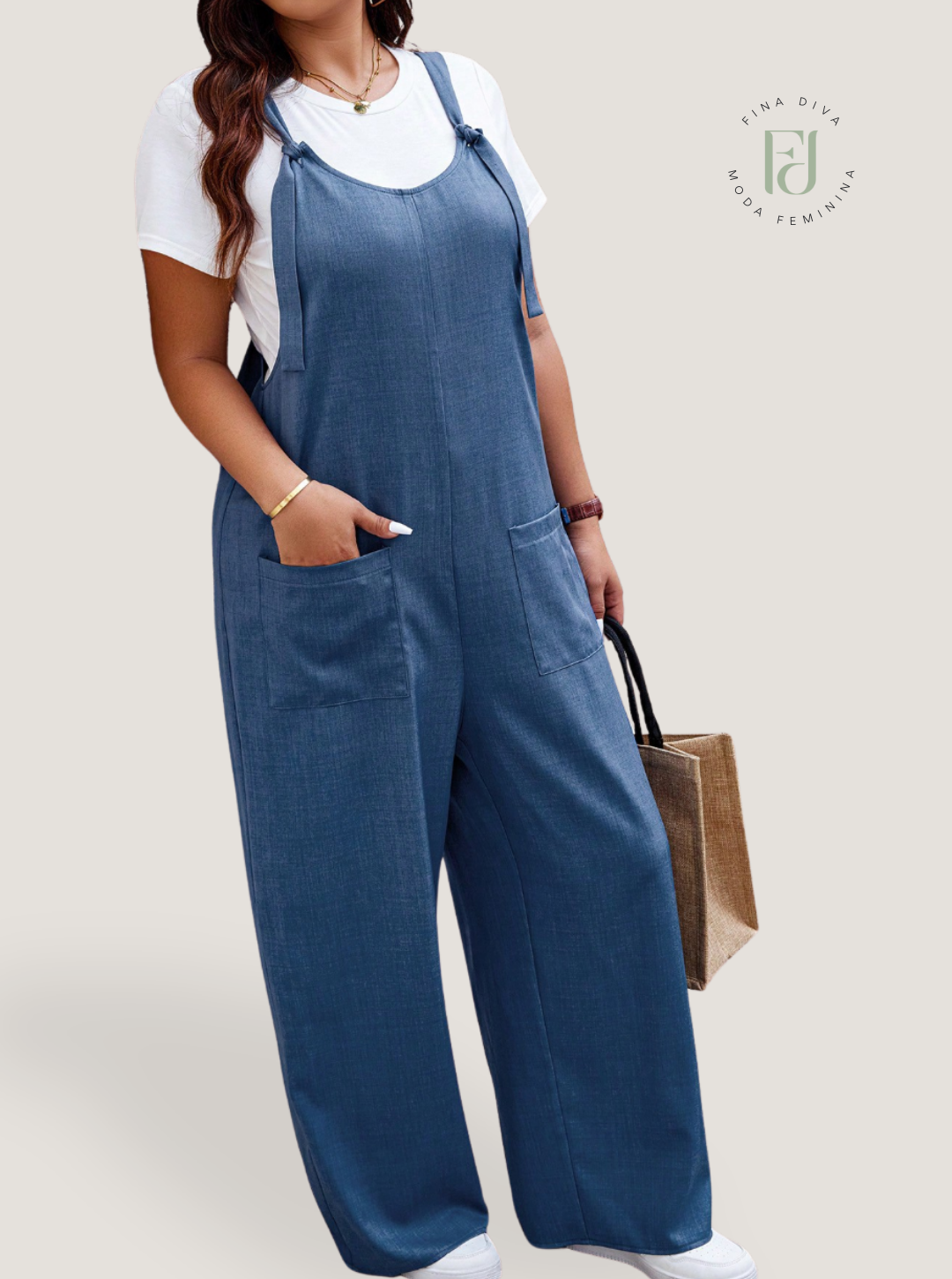 Macacão feminina com Bolsos Duplos Sem Camiseta plus size Dominique.
