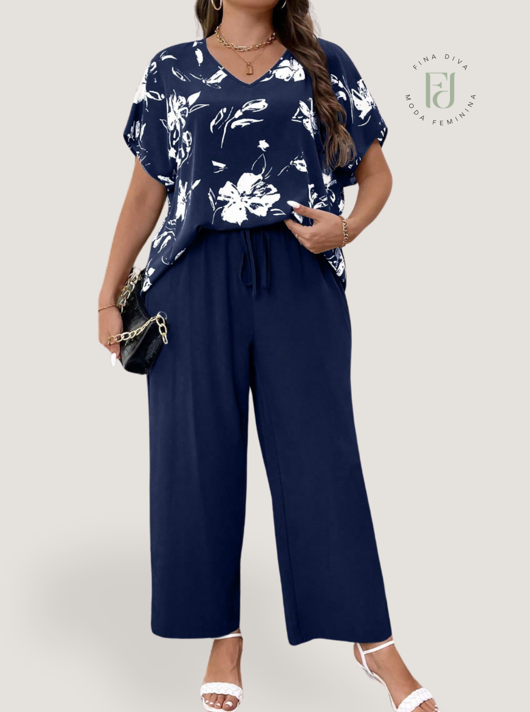 Conjunto Feminino de Blusa e Calça Gina. Plus Size.