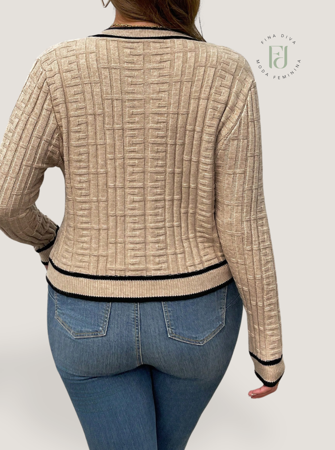 Cardigan feminino plus size de tricô Chloe