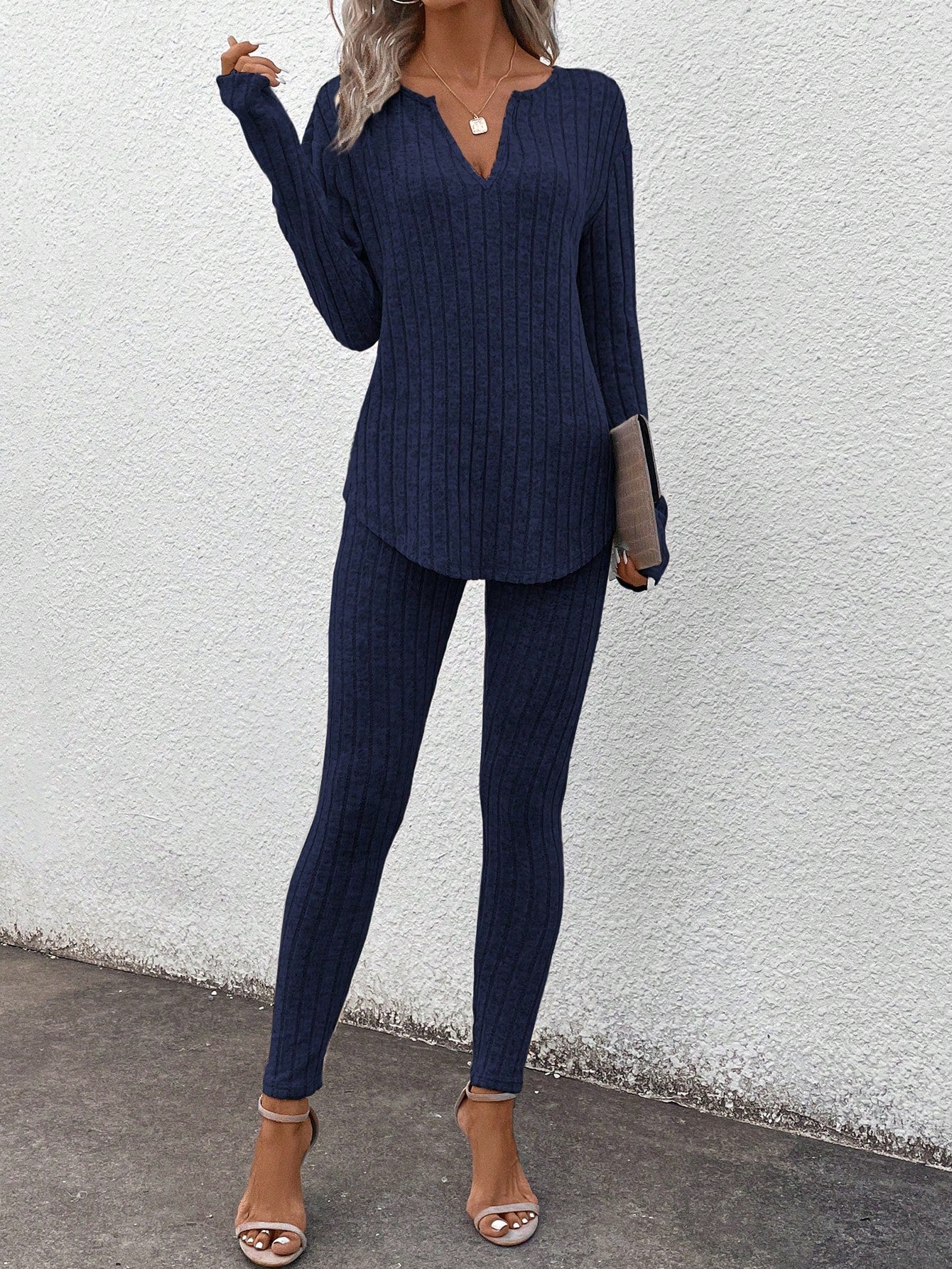 Conjunto Feminino canelado de calça e manga comprida Beatriz.