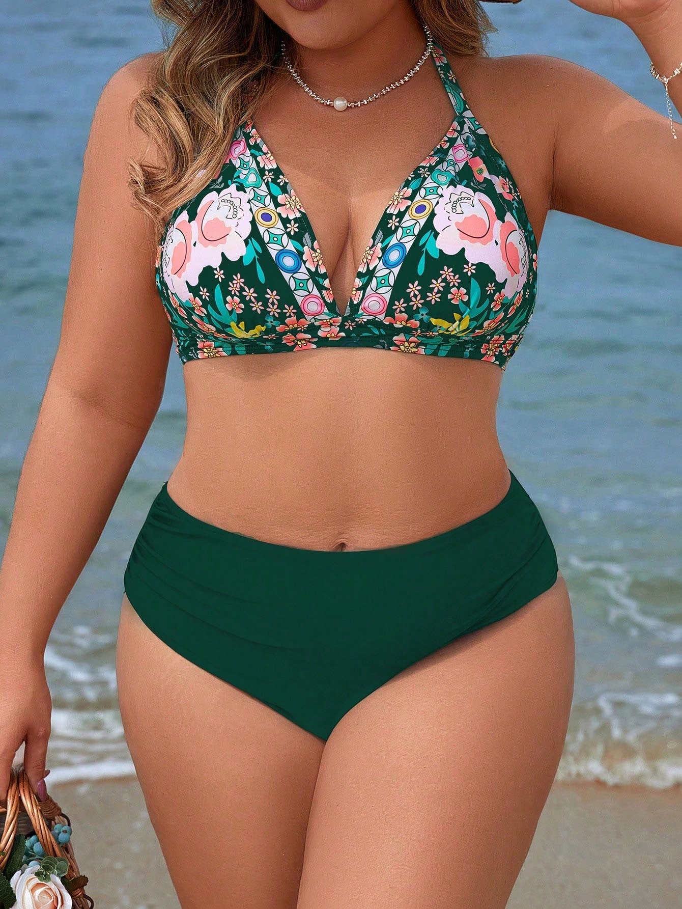 Biquini feminino cintura alta plus size Jazmin.