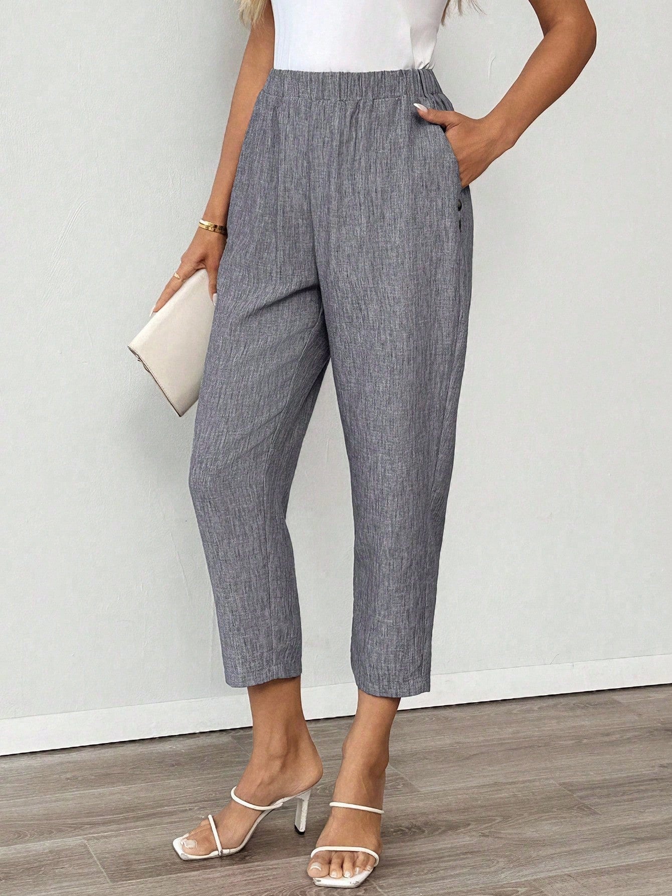 Calça Feminina com Elástico na Cintura e Bolsos Mariza