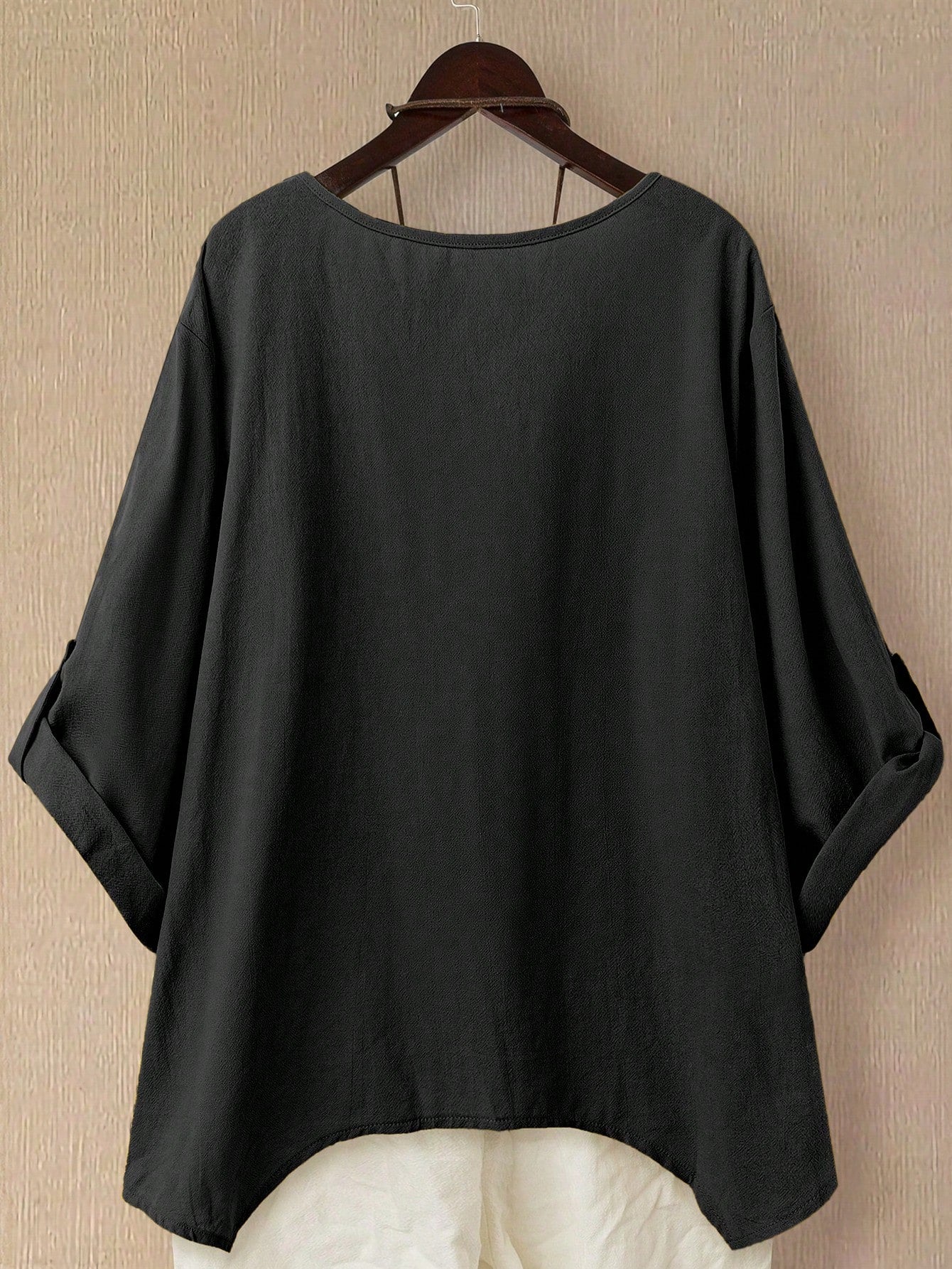 Camisa Feminina de Linho plus size Clarice.