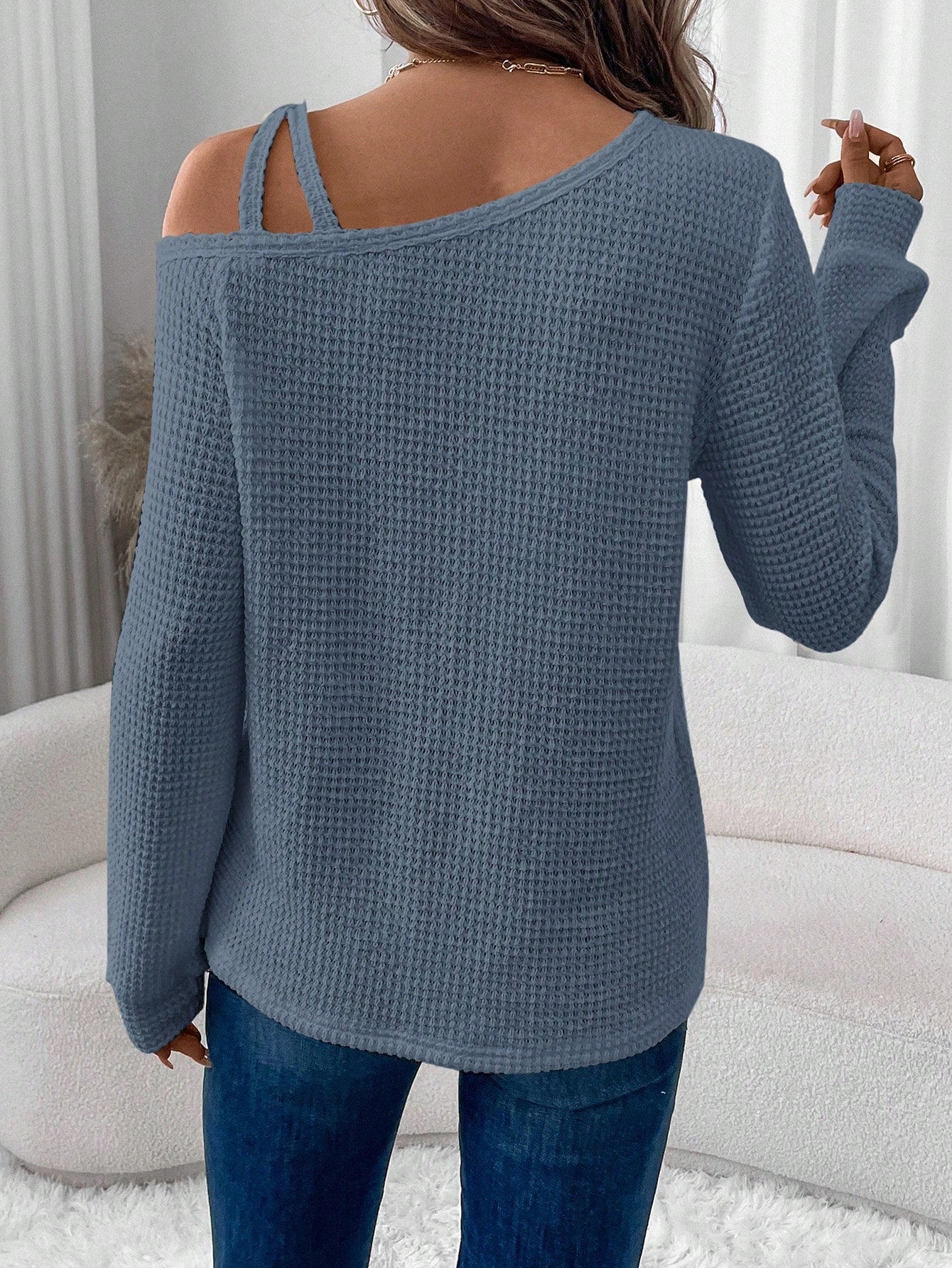 Camisa feminina com Gola Assimétrica - Estelle