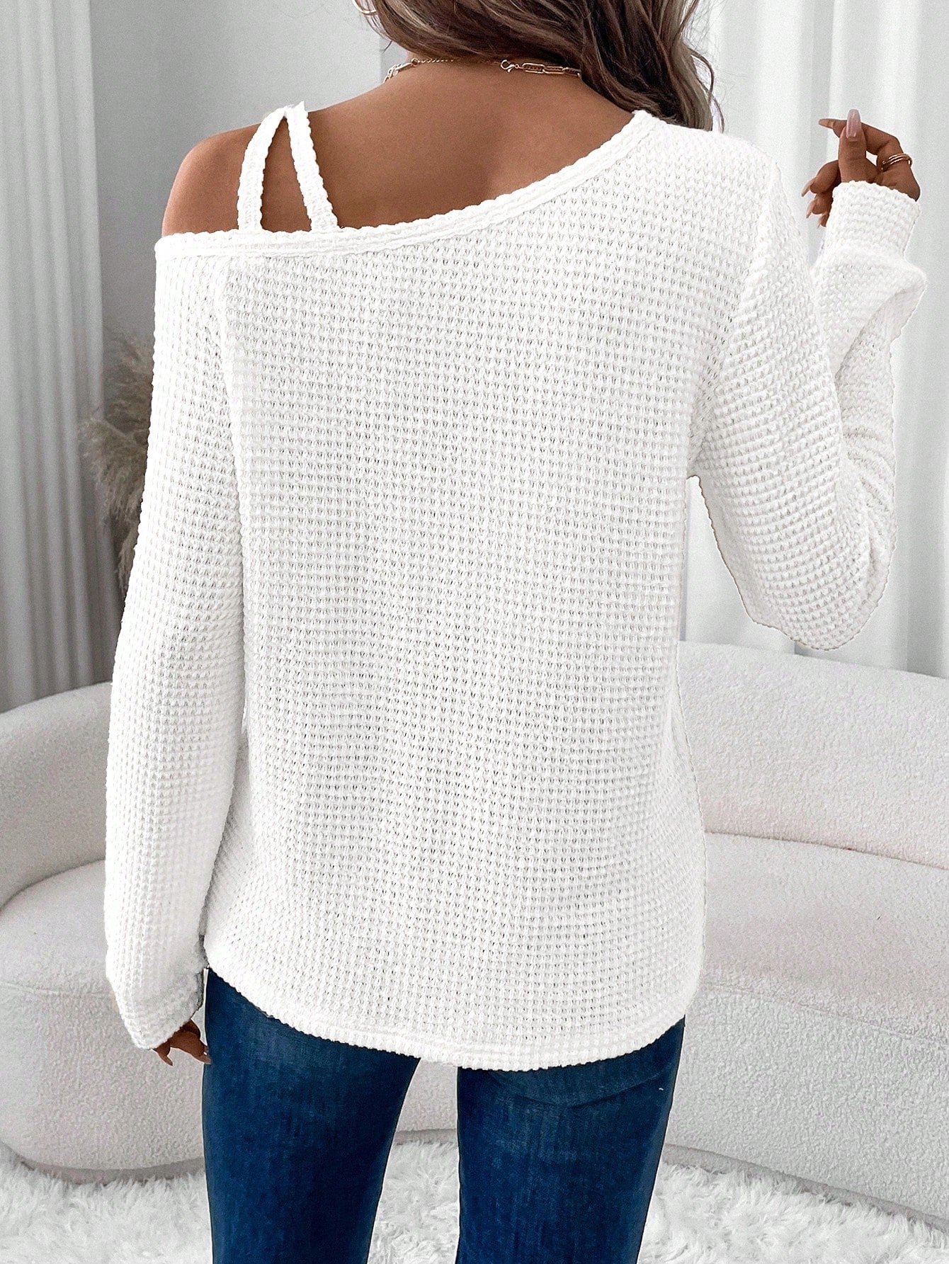 Camisa feminina com Gola Assimétrica - Estelle