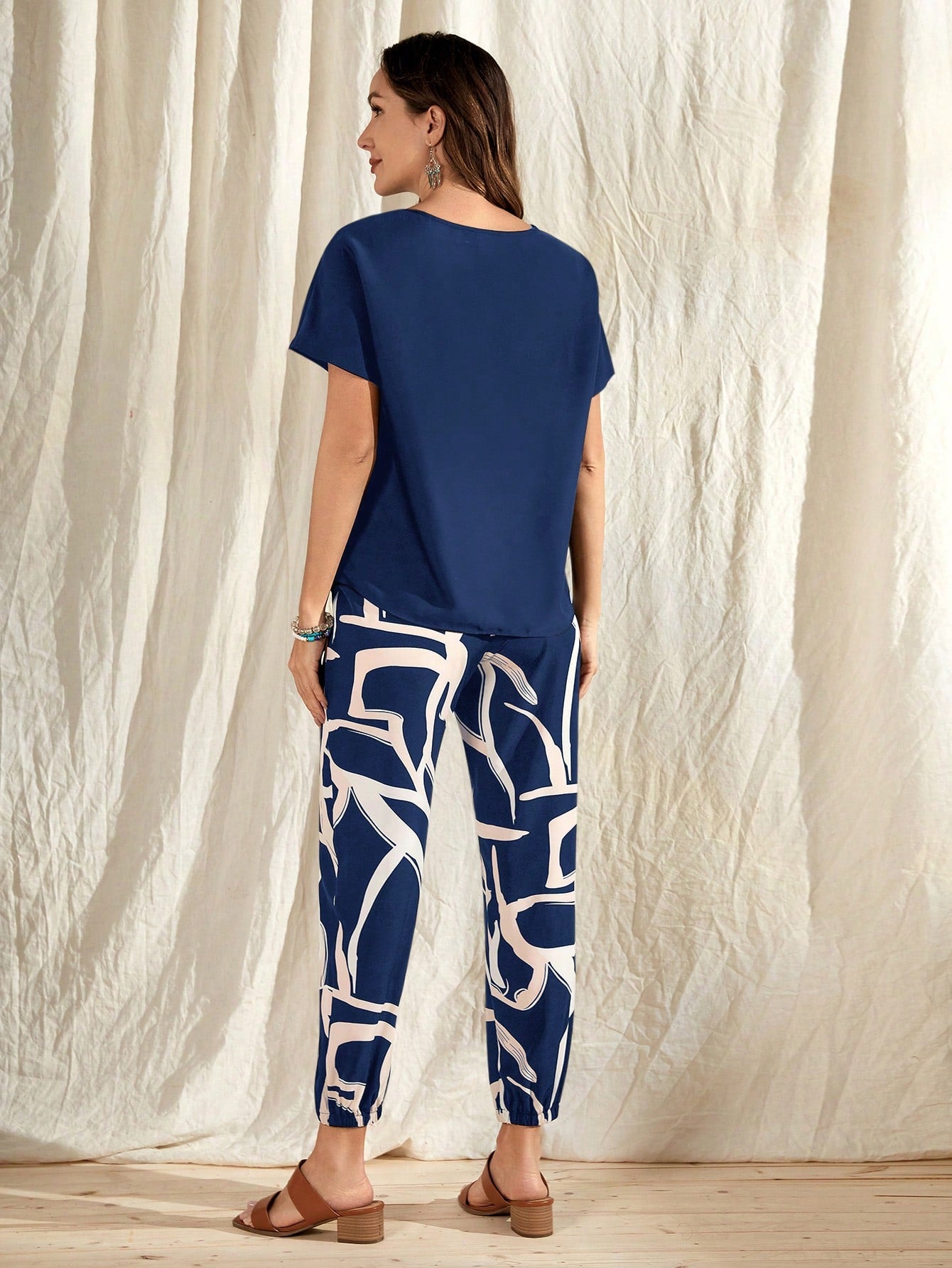 Conjunto Feminino Camisa com Manga Curta e Calça Comprida - Yvette