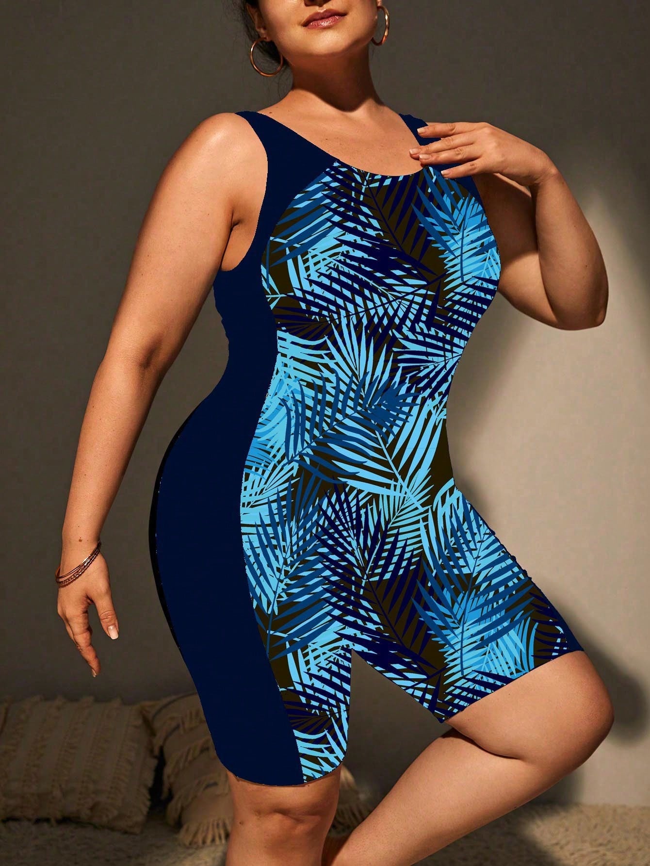 Maiô Feminino tipo macacão plus size Nathaly