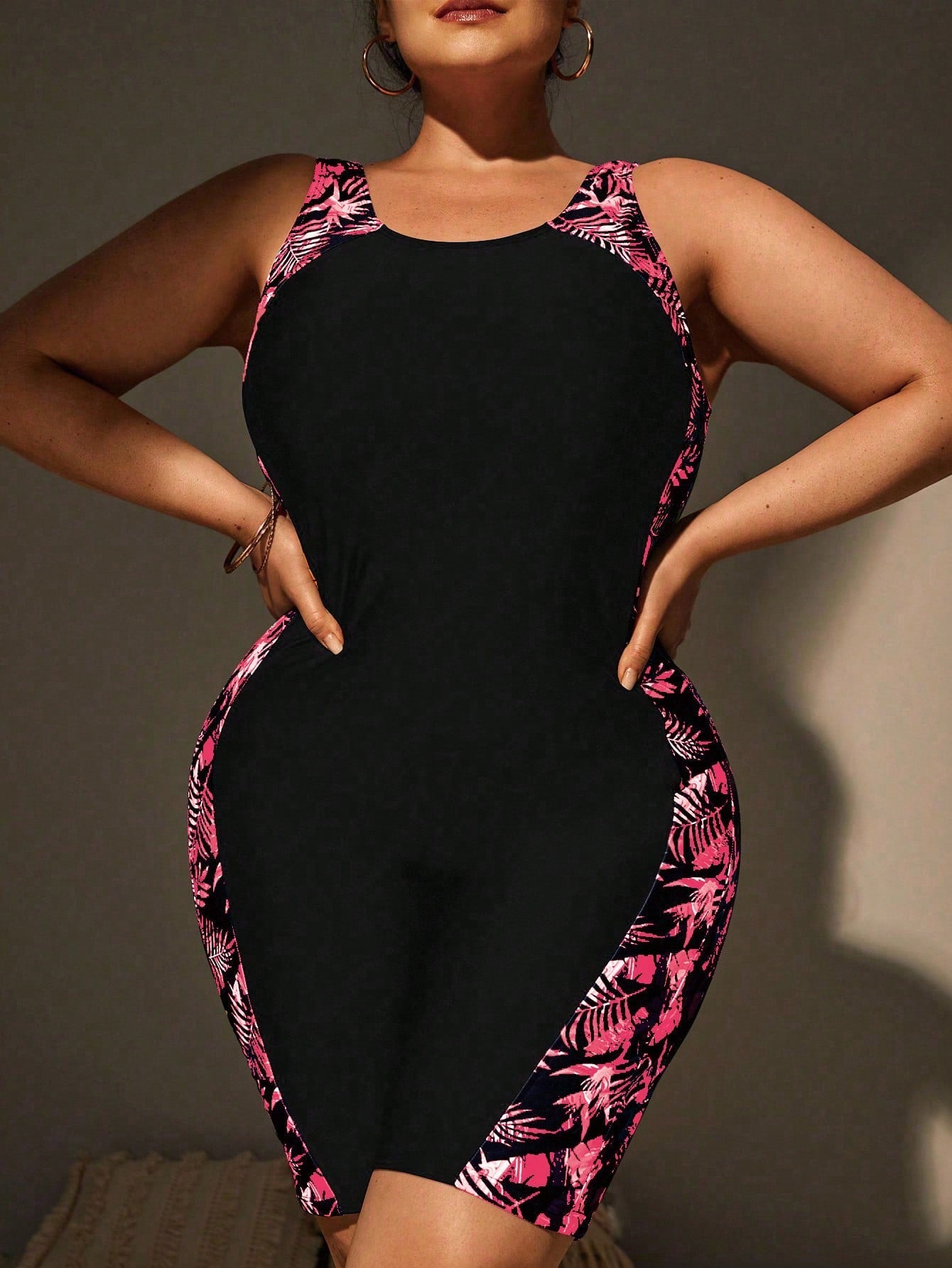 Maiô Feminino tipo macacão plus size Nathaly