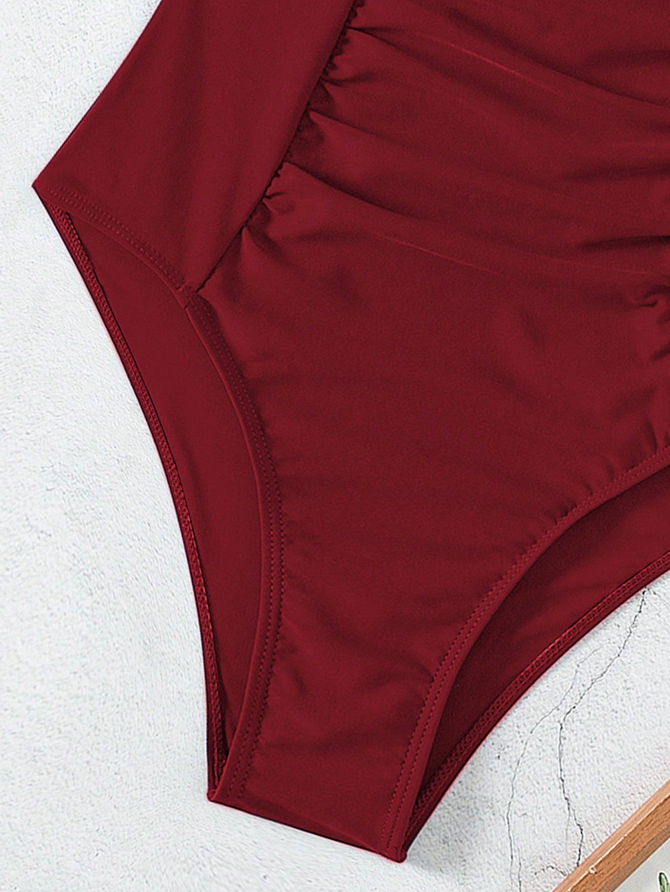 Maiô Feminino Detalhe Enrugado, Peça em V Vivana.