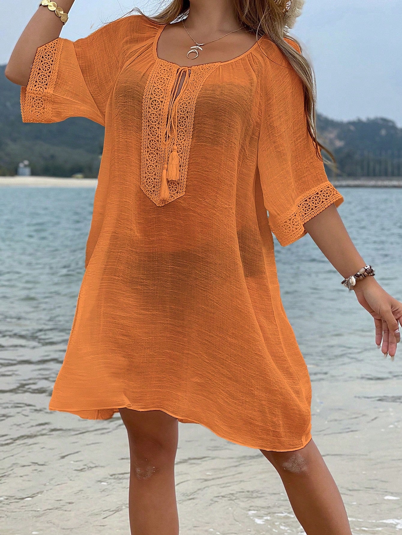 Saída Feminino de Praia Meia manga Nó na gola Patricia.