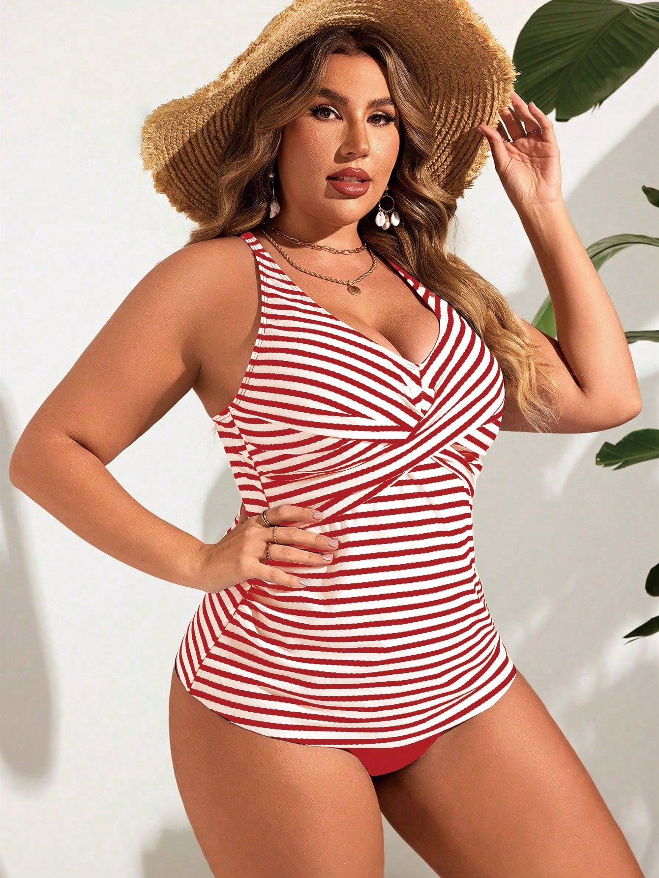 Tankini feminino listrado cintura alta Jady. Plus Size