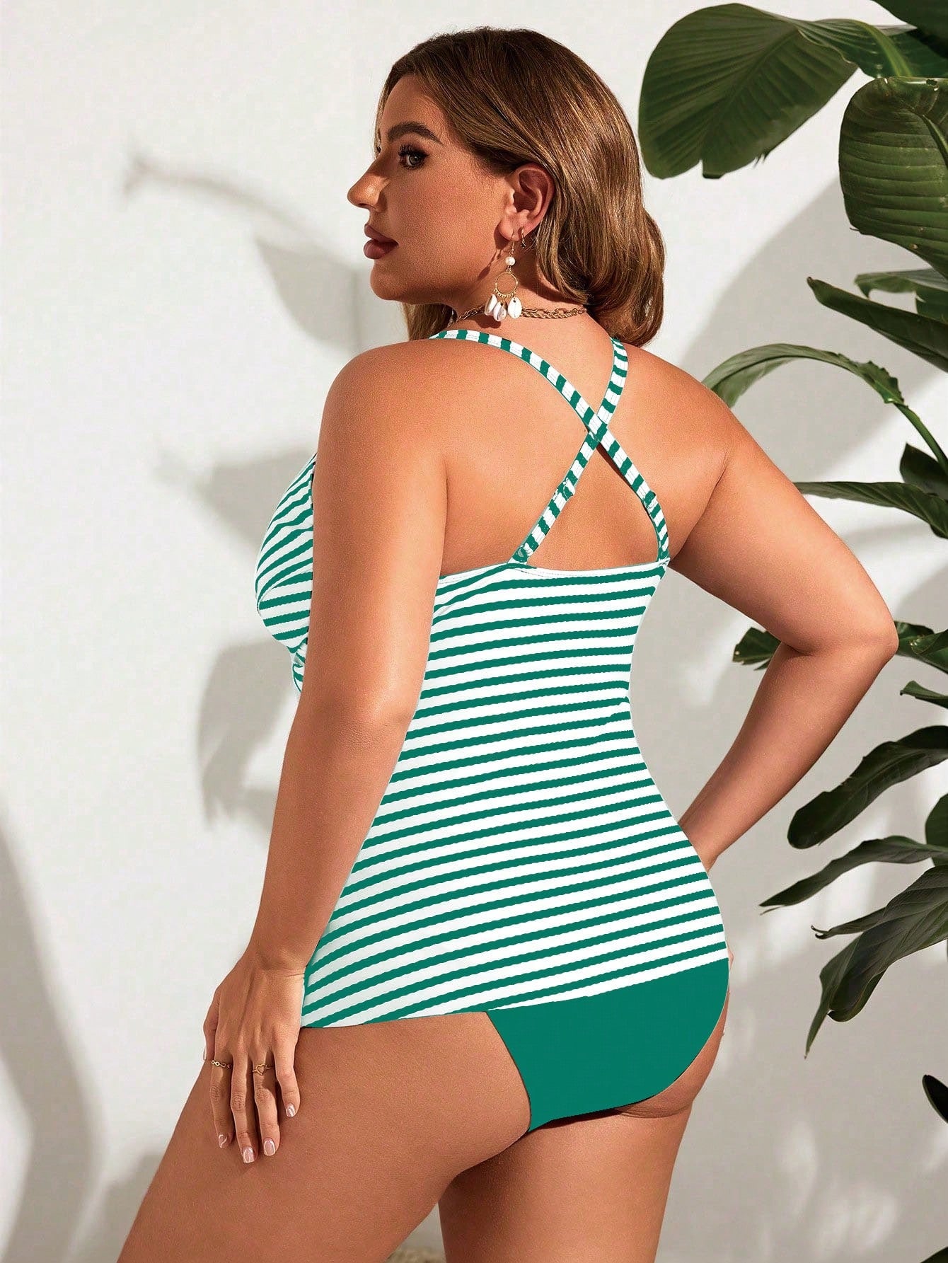 Tankini feminino listrado cintura alta Jady. Plus Size