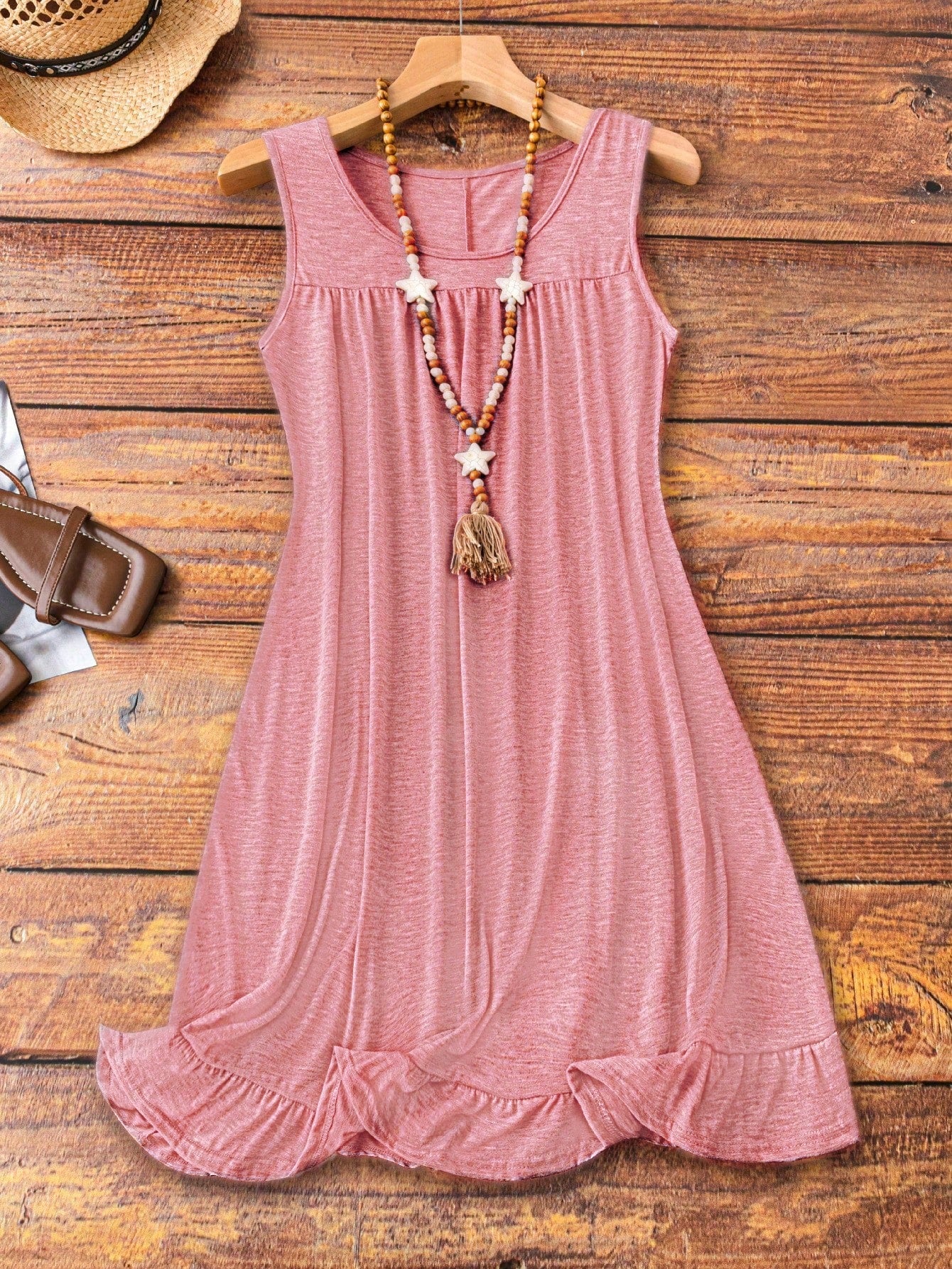 Vestido Feminino confortável plissado sem mangas Plus Size Suzi.