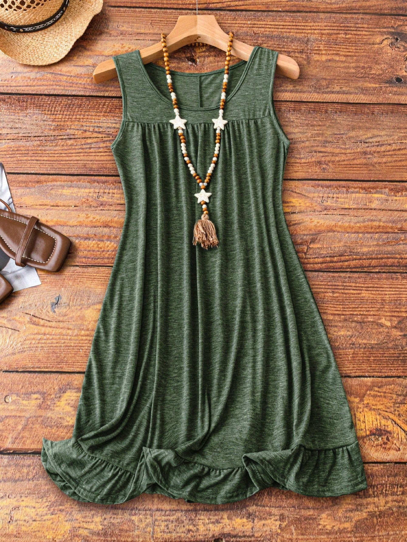 Vestido Feminino confortável plissado sem mangas Plus Size Suzi.