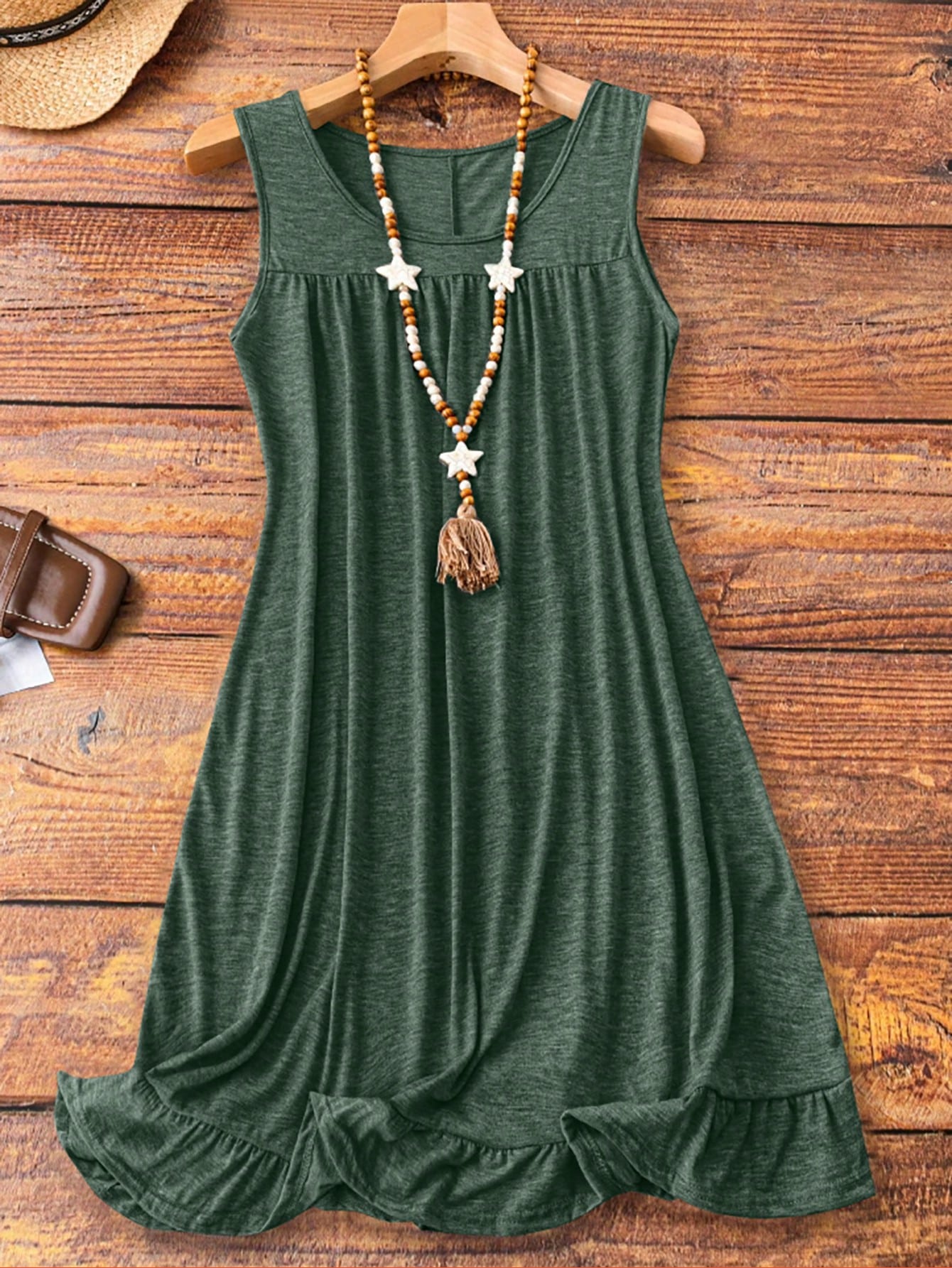 Vestido Feminino confortável plissado sem mangas Plus Size Suzi.