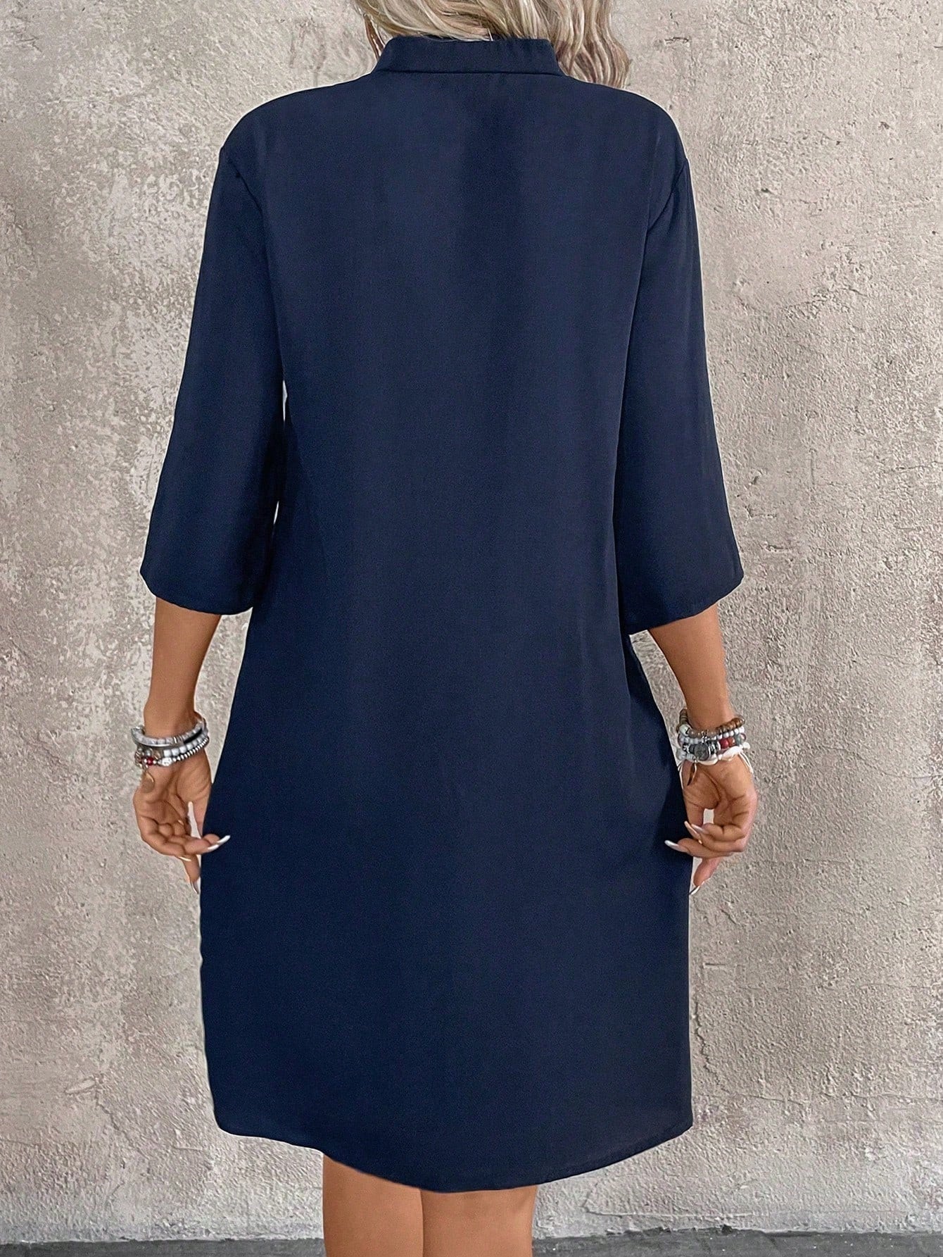 Vestido-Camisa Feminino com botões na frente - Leonor