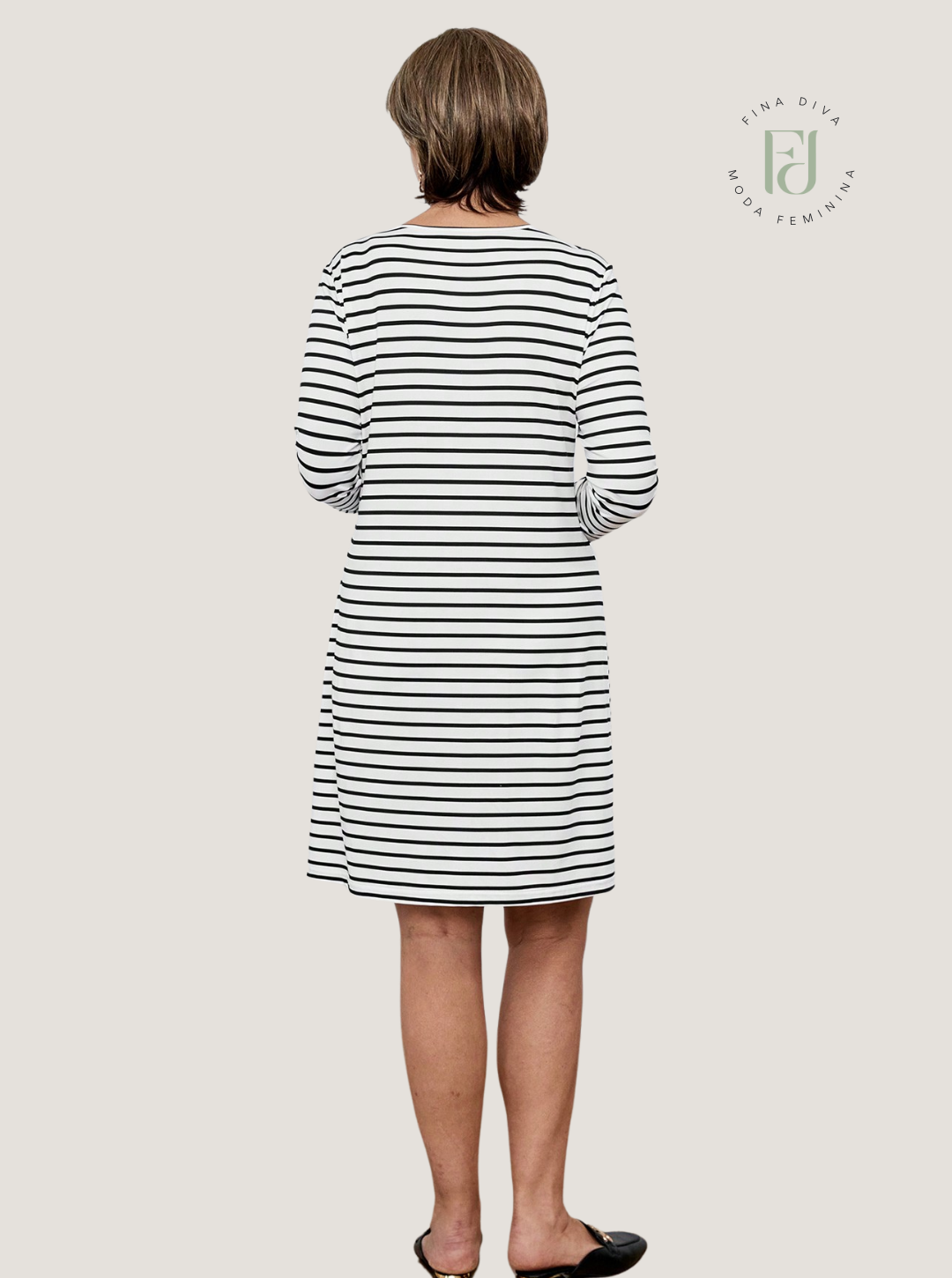 Vestido feminino listrado manga comprida Maísa.