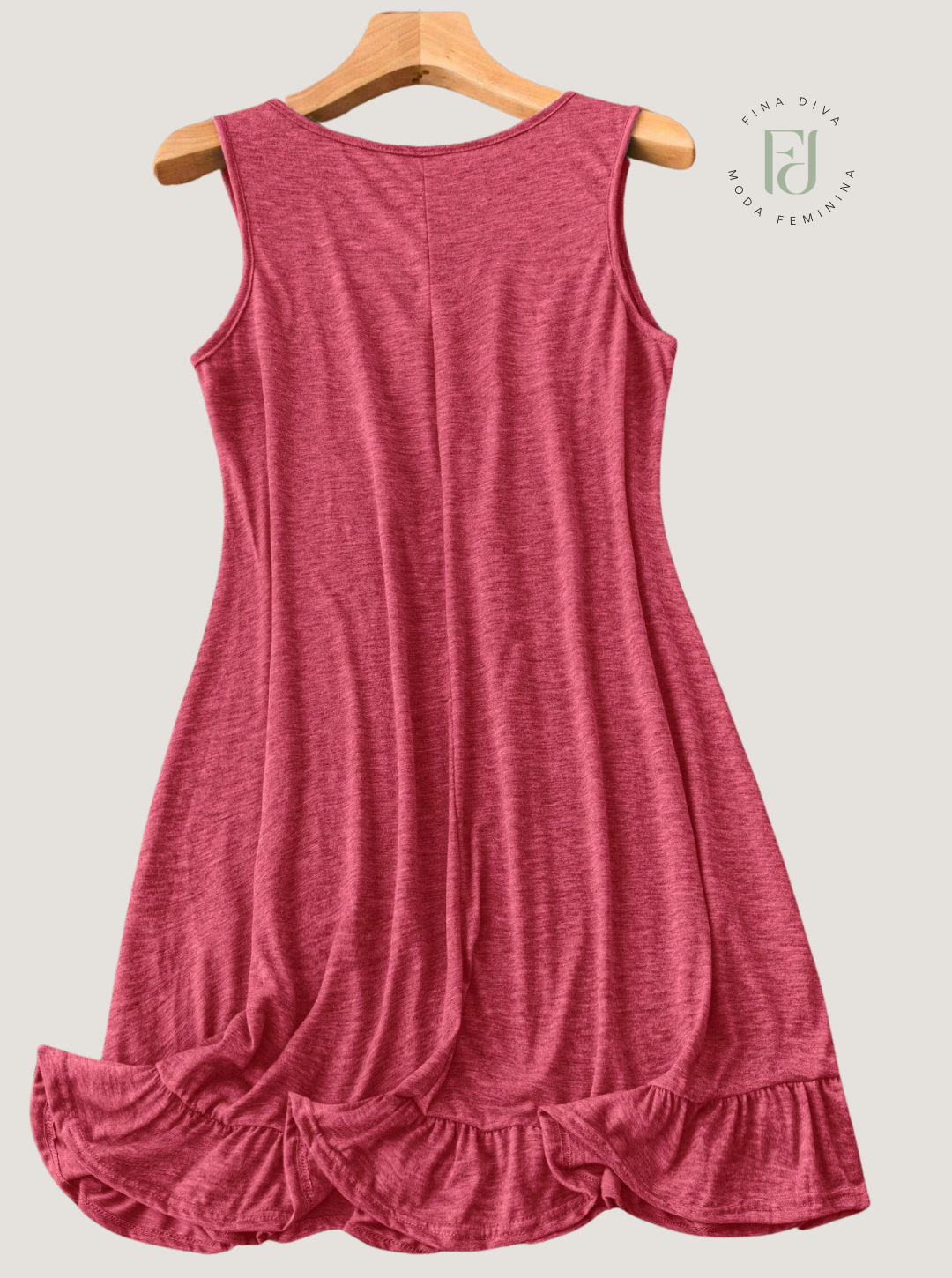 Vestido Feminino confortável plissado sem mangas Plus Size Suzi.