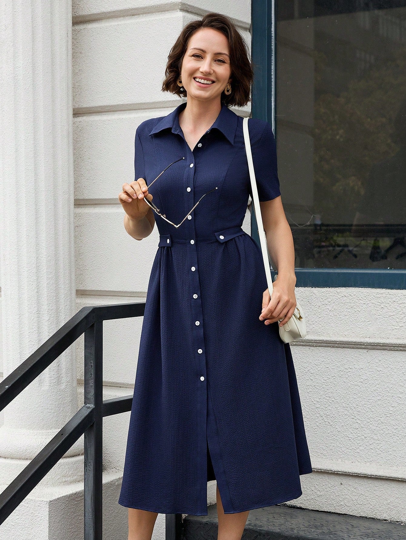 Vestido Feminino de comprimento com botões frontais Liliana