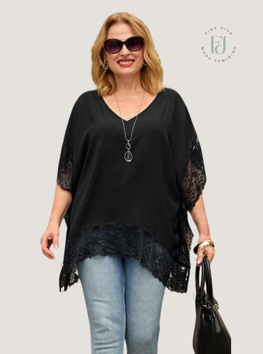 Blusa feminina com detalhes em renda plus size Sabrina