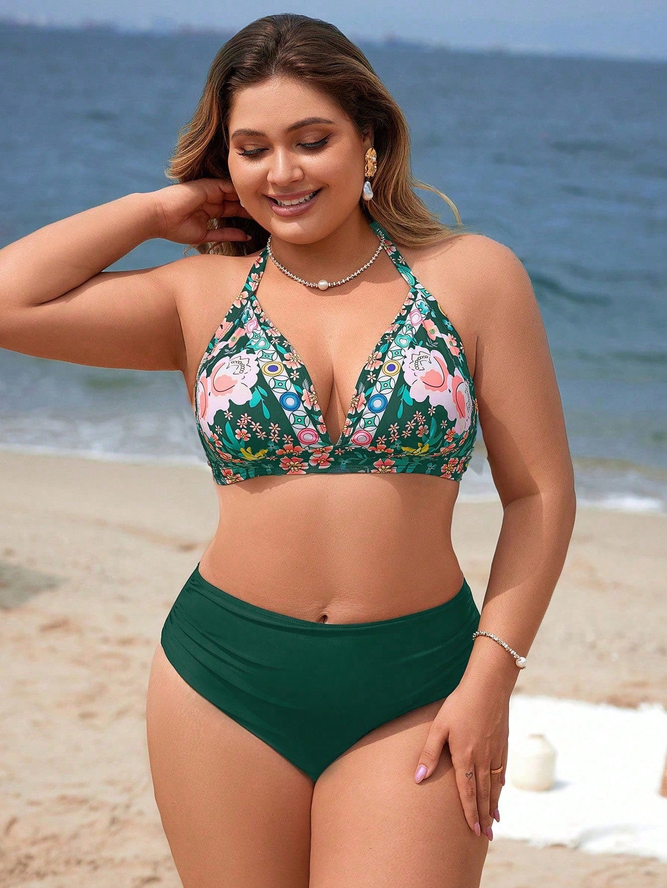 Biquini feminino cintura alta plus size Jazmin.