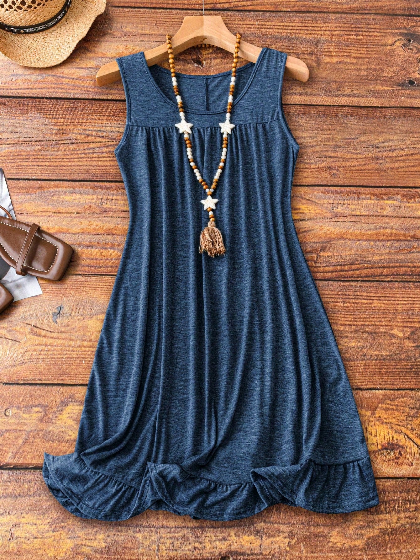 Vestido Feminino confortável plissado sem mangas Plus Size Suzi.